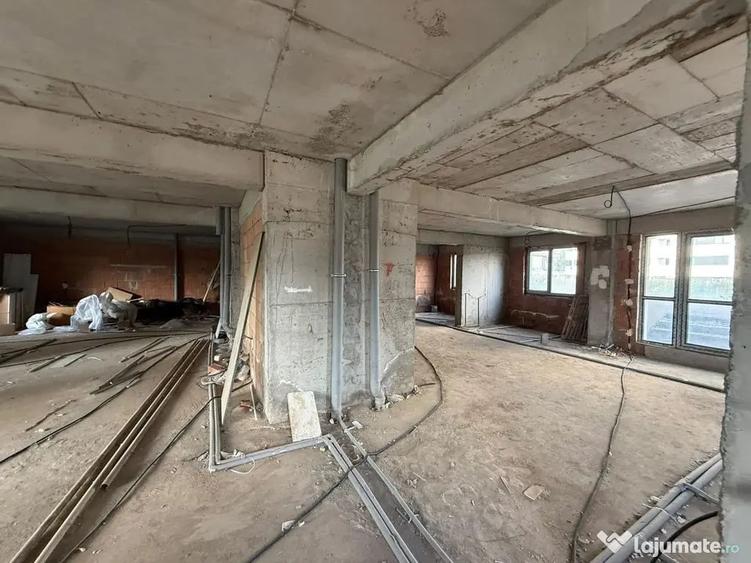 Spa?iu comercial | 151 mp utili | Demisol inalt | Milit... - 4