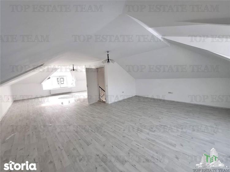 Casă cu 7 camere decomandat cu Teren 720 Mp în Crevedia