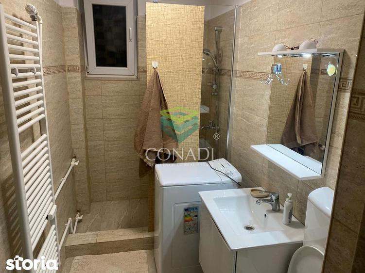 Apartament cu 3 camere, mobilat în Central
