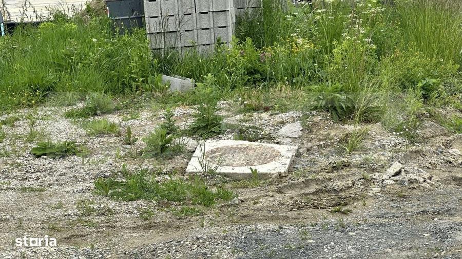 Casă cu 4 camere în Dumbrăvița