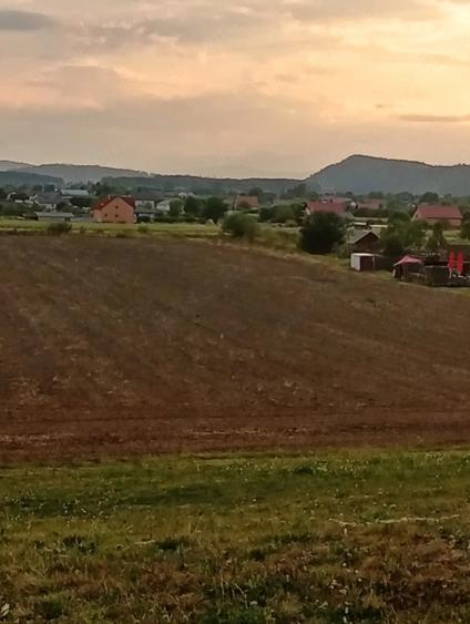 Teren intravilan - 4