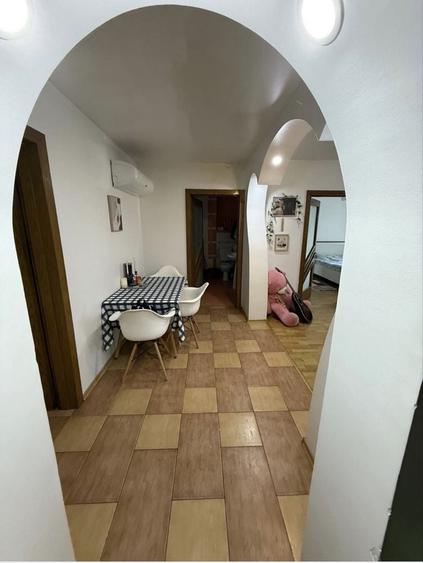 Apartament cu 3 camere în George Enescu