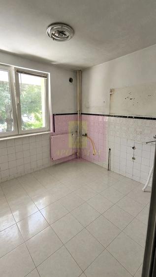 Apartament cu 2 camere decomandat în Giurgiului