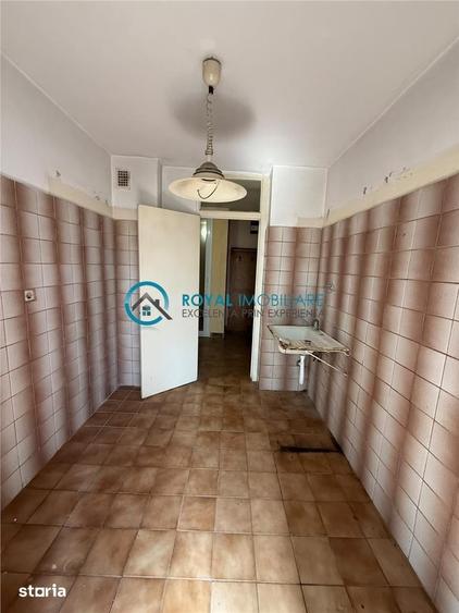 Royal Imobiliare - Vanzare apartament zona Paltinis - 7