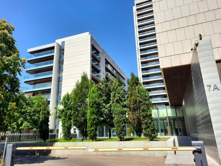 Apartament cu 2 camere decomandat, mobilat în Arcul de Triumf