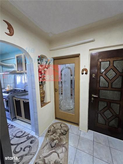 Apartament cu 2 camere decomandat în Mircea cel Bătrân