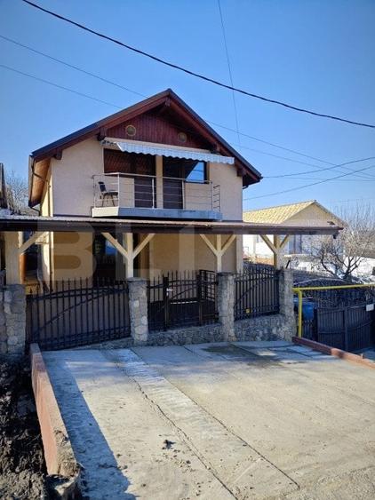 Casă individuală cu 4 camere cu Teren 240 Mp în Galata