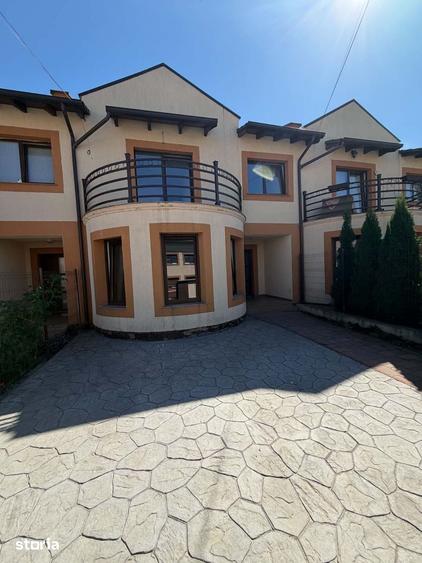 Casă cu 4 camere cu Teren 120 Mp în Cetate