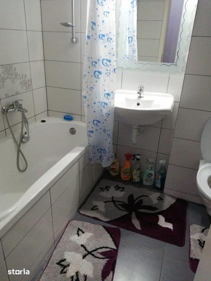 Apartament cu 2 camere decomandat în Bartolomeu