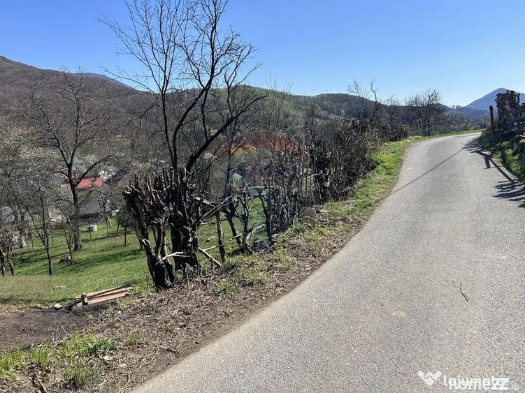 Teren de 1106 mp, în Firiza