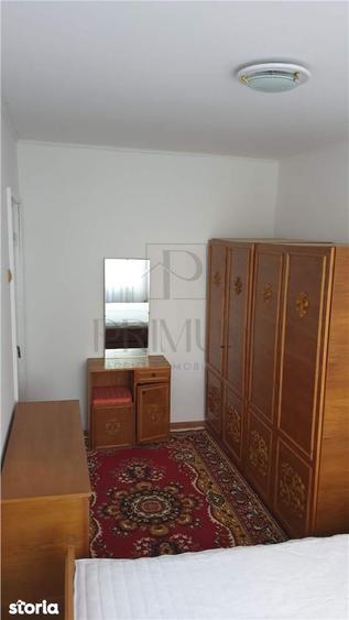 Apartament cu 3 camere semidecomandat, mobilat în Circumvalațiunii