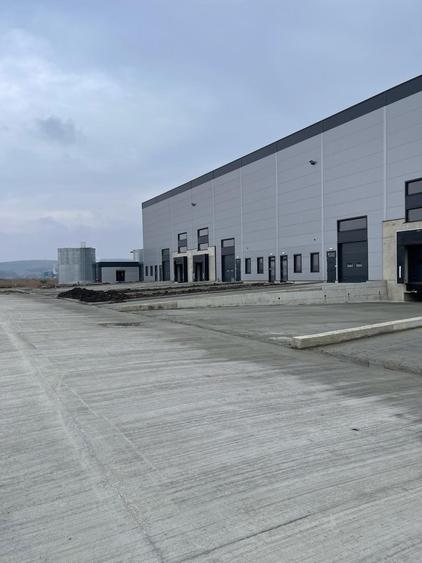 Spațiu industrial, de 10,000 mp, în Sud