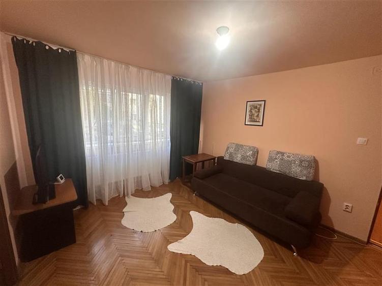 Apartament cu 2 camere nedecomandat, mobilat în Girocului
