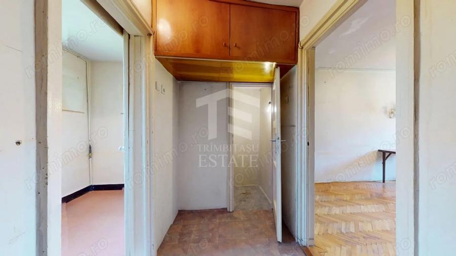 Apartament cu 3 camere semidecomandat în Parcul Circului