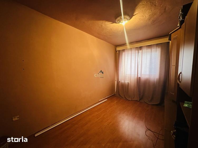 Apartament cu 4 camere decomandat, mobilat în Mănăștur