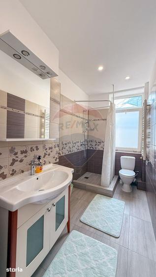 Apartament cu 3 camere în Romană