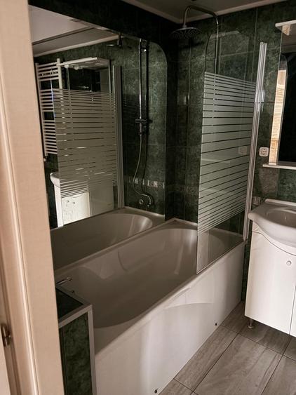 Apartament cu 2 camere semidecomandat în Olteniței