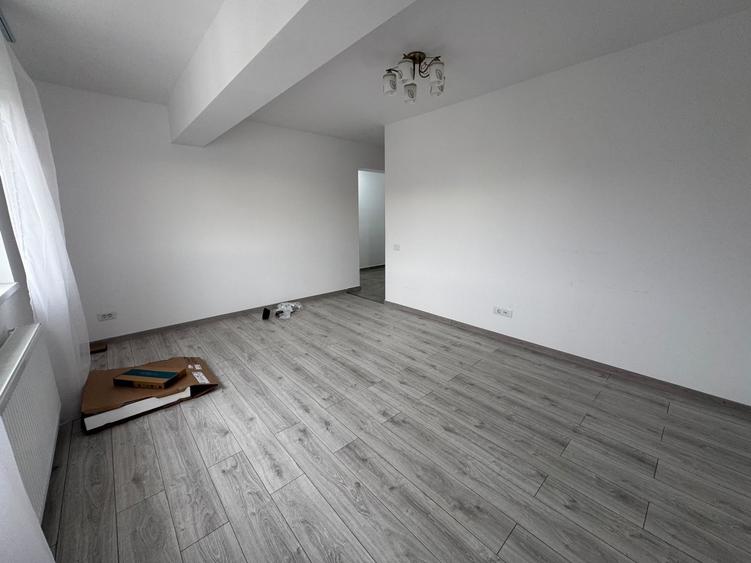 Apartament cu 3 camere decomandat în Brâncoveanu