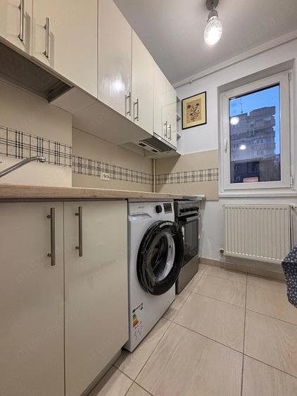Apartament cu 2 camere semidecomandat în Sebastian