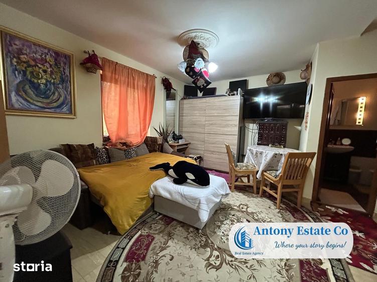 Casă cu 7 camere cu Teren 510 Mp în Paleu