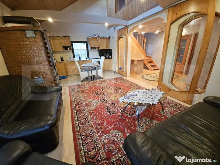 Casă cu 5 camere cu Teren 535 Mp în Valea Adâncă