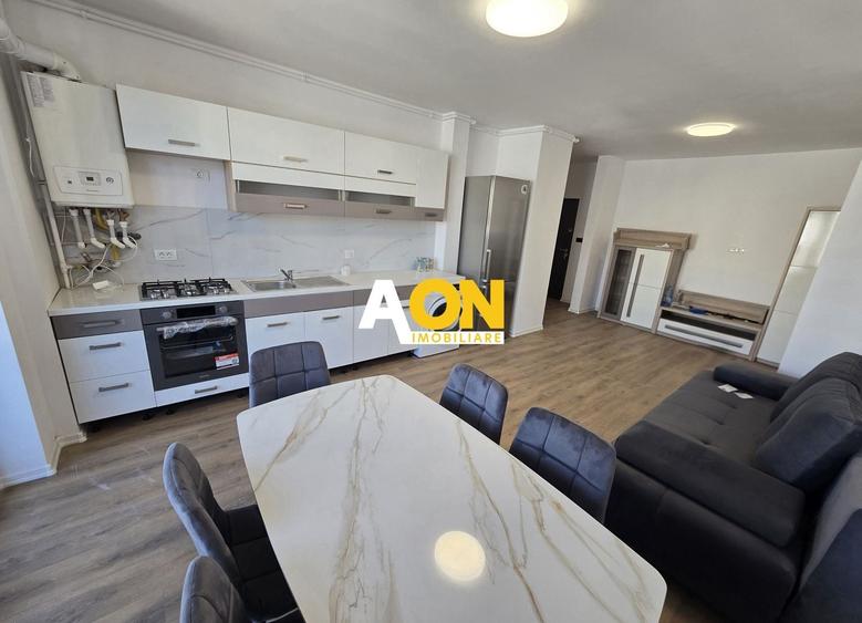 Apartament cu 3 camere decomandat, mobilat în Central