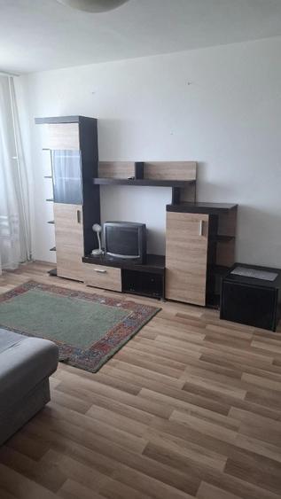 Apartament cu 2 camere decomandat în Drumul Taberei
