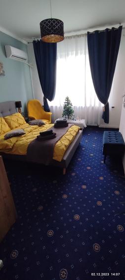 Garsonieră nedecomandată în P-ța Universității