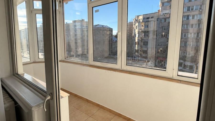 Apartament cu 2 camere semidecomandat, mobilat în Moșilor