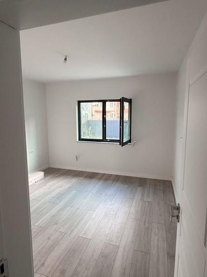 Casă cu 4 camere cu Teren 450 Mp în Cumpăna