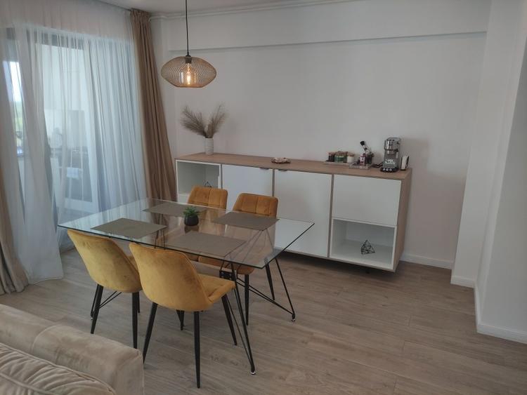 Apartament cu 2 camere decomandat în Exterior Vest