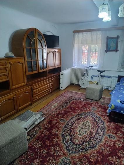 Casă cu 3 camere în Peregu Mic