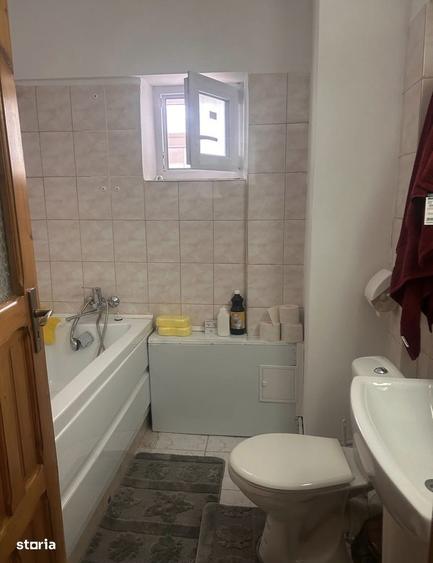 Apartament cu 4 camere în Păcurari