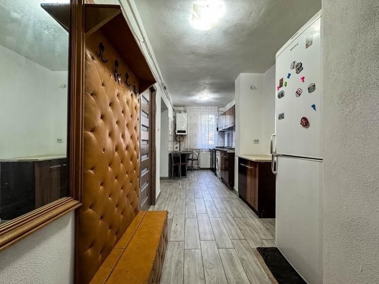 Apartament cu 2 camere decomandat în Ostroveni