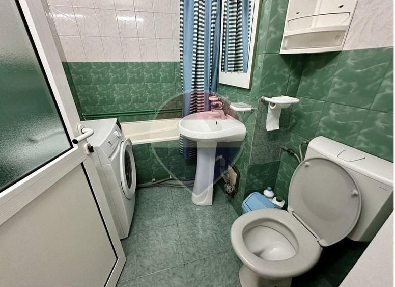 Apartament cu 3 camere decomandat, mobilat în Mărăști
