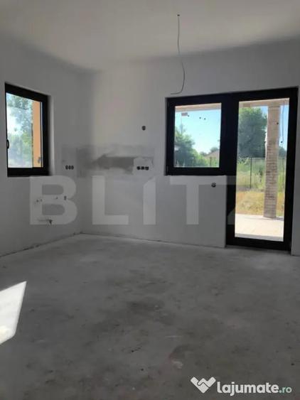 Casă cu 4 camere cu Teren 750 Mp în Central