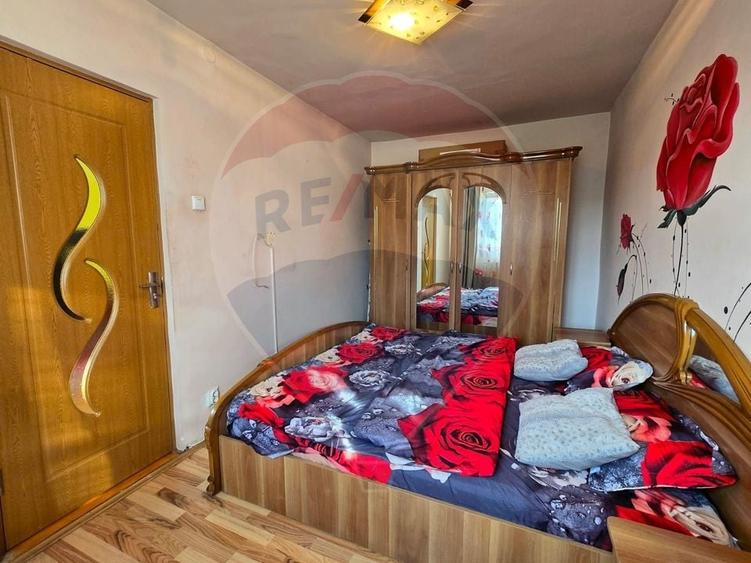 Apartament cu 2 camere semidecomandat, mobilat în Cetății