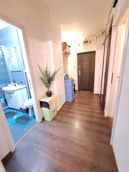 Garsonieră decomandată în Micro 14