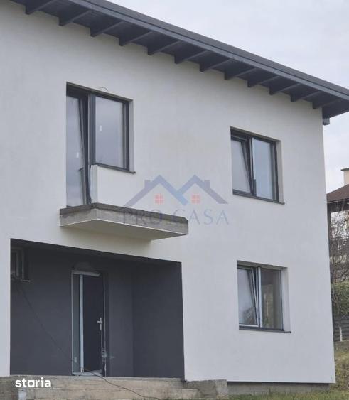 Apartament cu 4 camere în Cetate