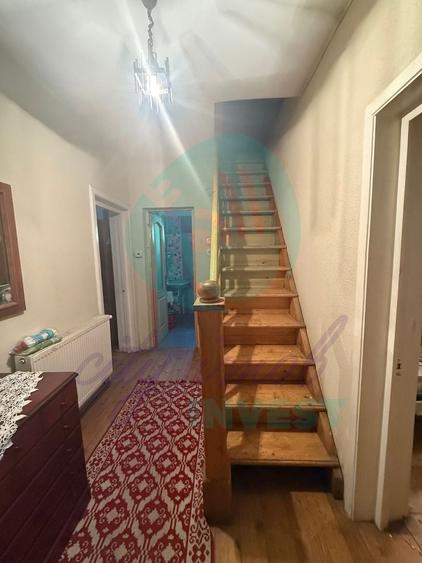 Casă individuală cu 5 camere cu Canalizare în Moara Domnească