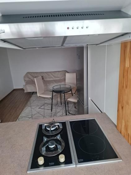 Apartament semidecomandat în Rahova