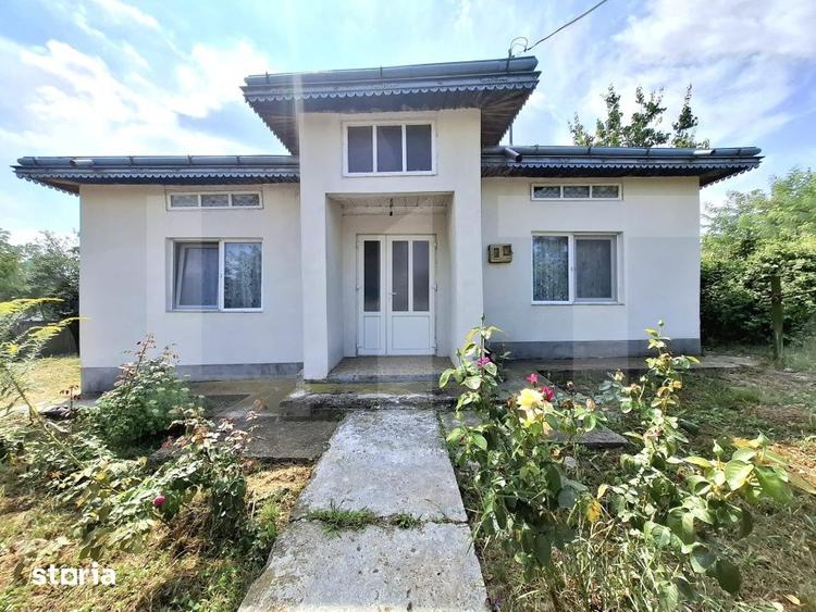 Casă cu 3 camere cu Teren 2073 Mp în Central