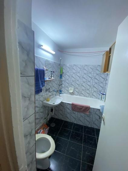 Apartament cu 2 camere decomandat în Exterior Vest