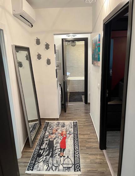 Apartament cu 3 camere decomandat în Drumul Taberei