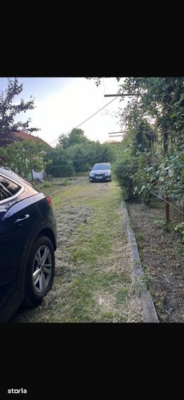 Casă cu 3 camere cu Teren 4750 Mp în Central