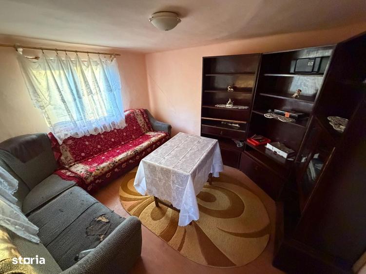 Casă cu 4 camere în Gheboieni