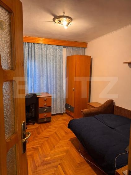 Apartament de vanzare, 4 camere, decomandat, 84 mp - Burdujeni - 2