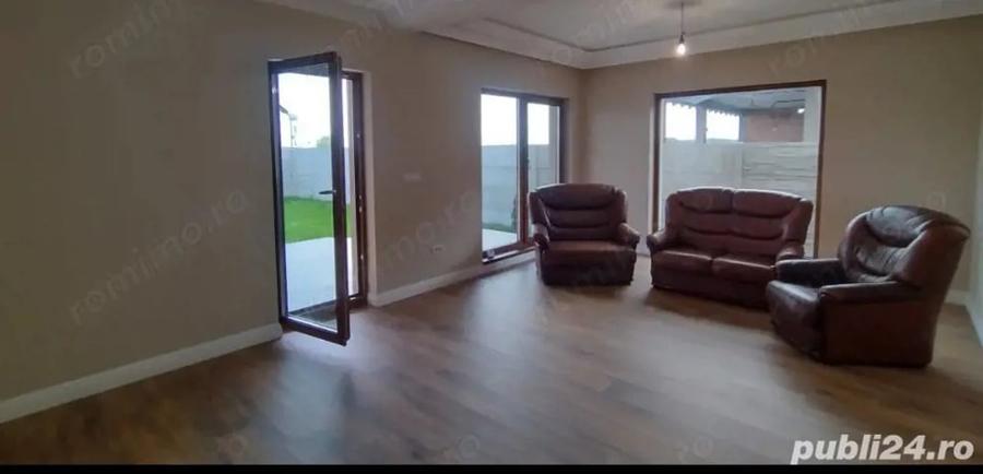 Casă cu 6 camere cu Teren 280 Mp în Săcălaz