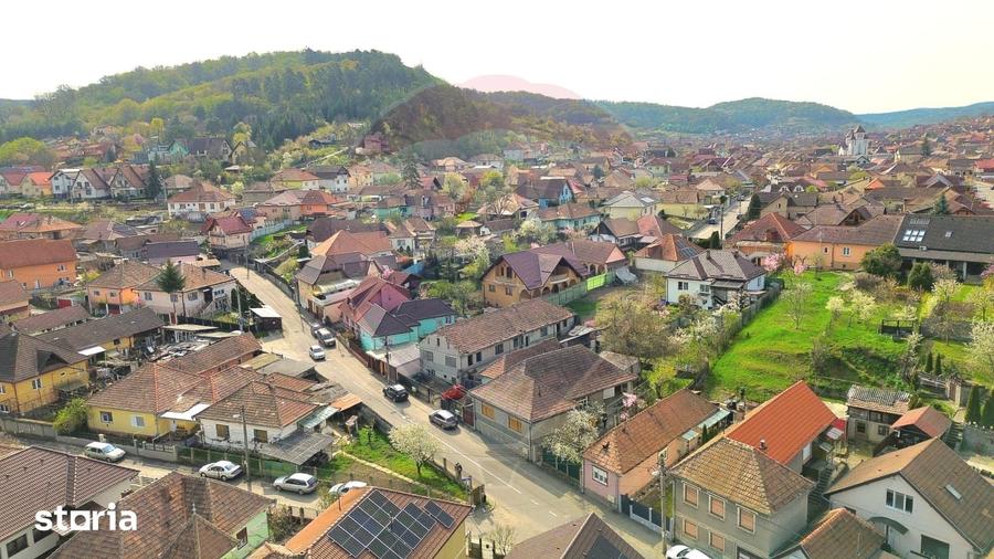 Casă cu 3 camere cu Teren 655 Mp în Central