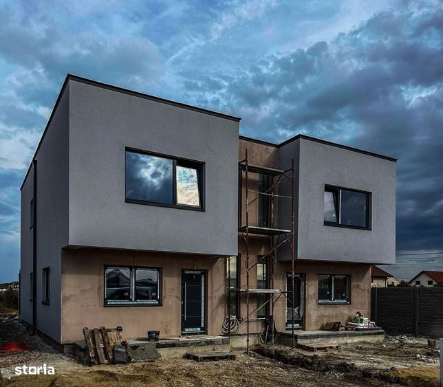 Apartament cu 4 camere în Moșnița Veche